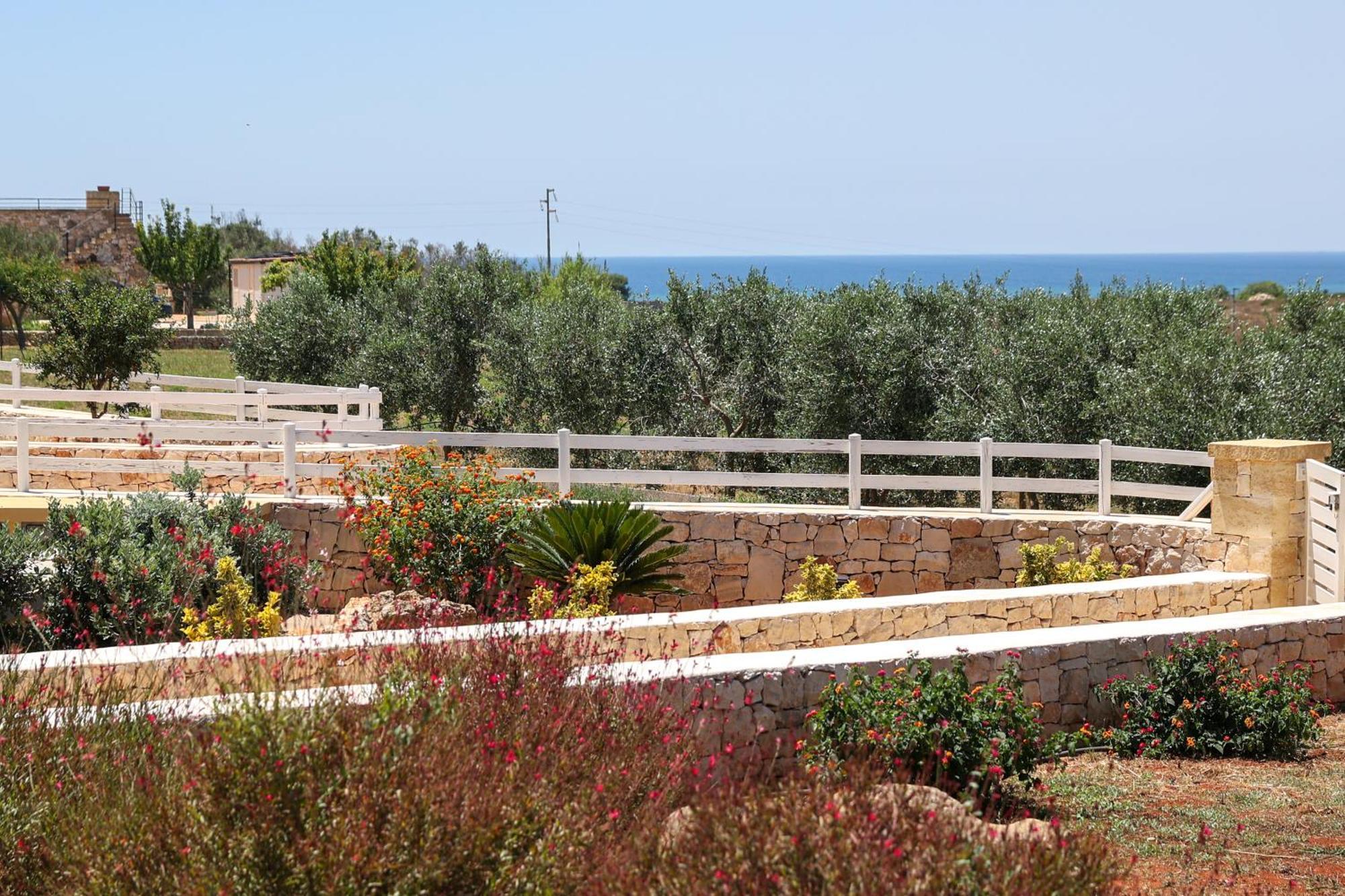 Villa Brezza Dello Ionio Marina Di Pescoluse Exteriör bild